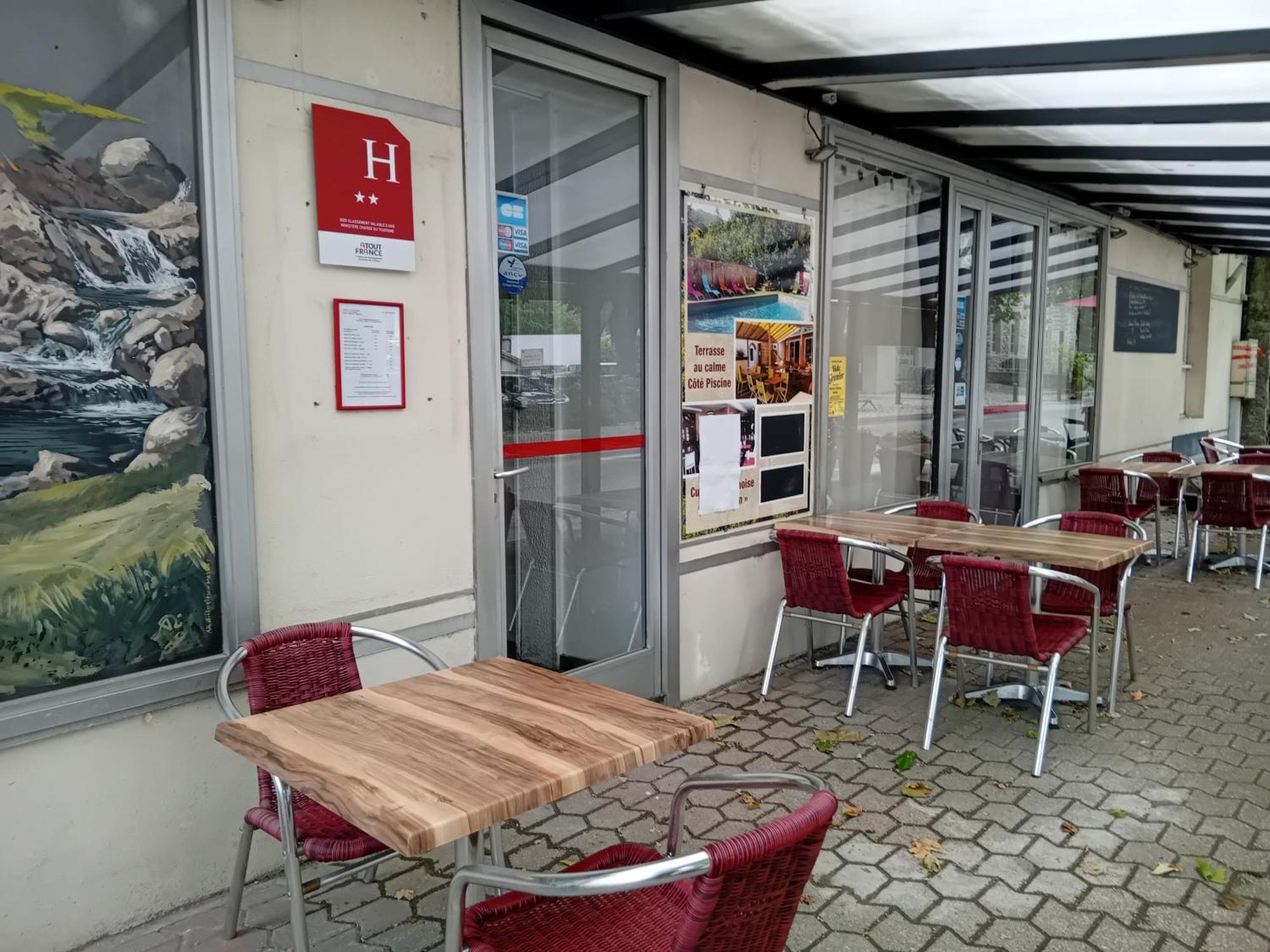 Hotel La Gravenne 2*